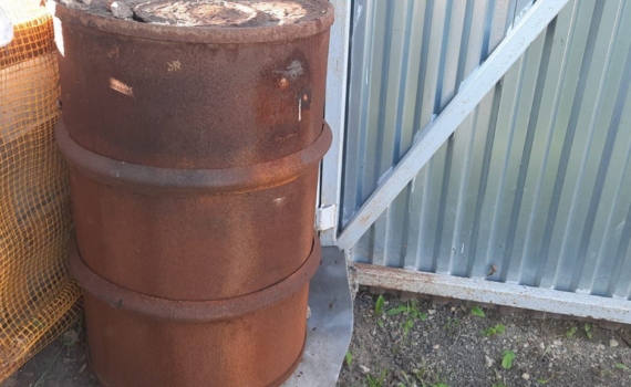 Старая бочка — не хлам, а клад: 4 идеи, как превратить ее в дровник, пруд или летний душ Старая бочка — не хлам, а клад: 4 идеи, как превратить ее в дровник, пруд или летний душ