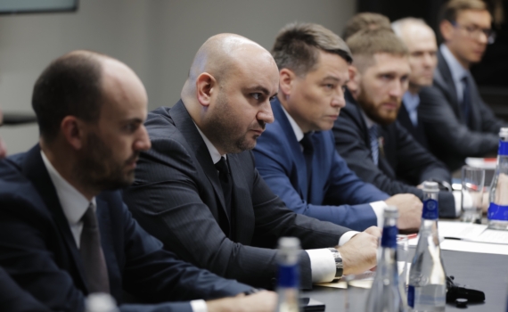 ОПГ «Сиротинские» и беглые бизнесмены подозреваются в ограблении Самарской области ОПГ «Сиротинские» и беглые бизнесмены подозреваются в ограблении Самарской области